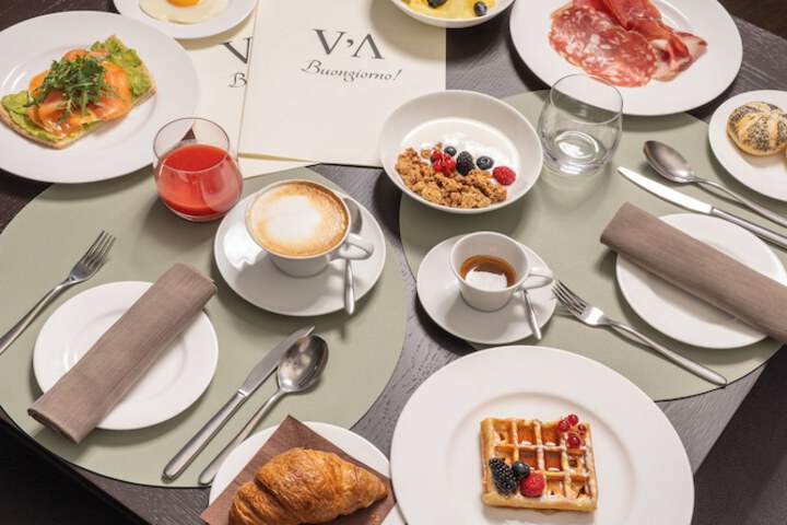 Breakfast/Coffee Service 47 of 62