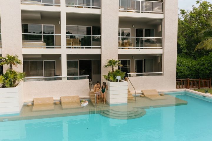 Hotel View 195 of 196