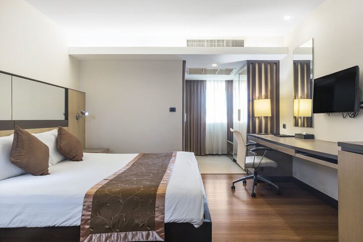 Room 10 of 88