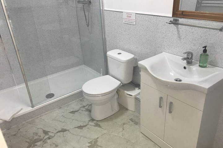 Room 15 of 30