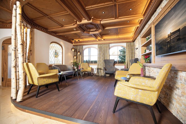 Hotel Interior 9 of 181