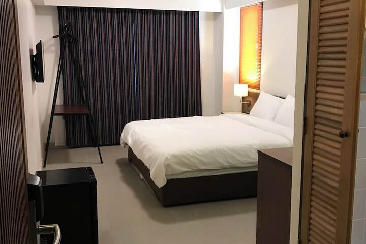 Room 22 of 46