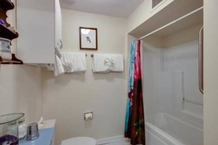 Room 7 of 44