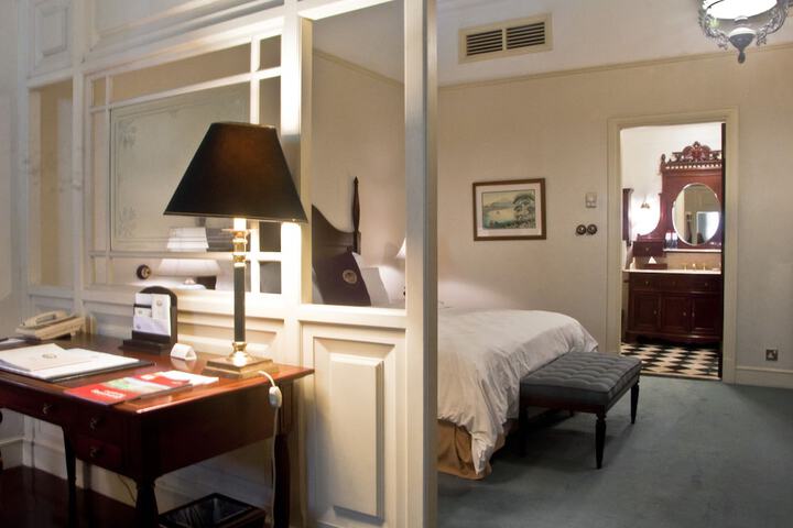Room 5 of 113
