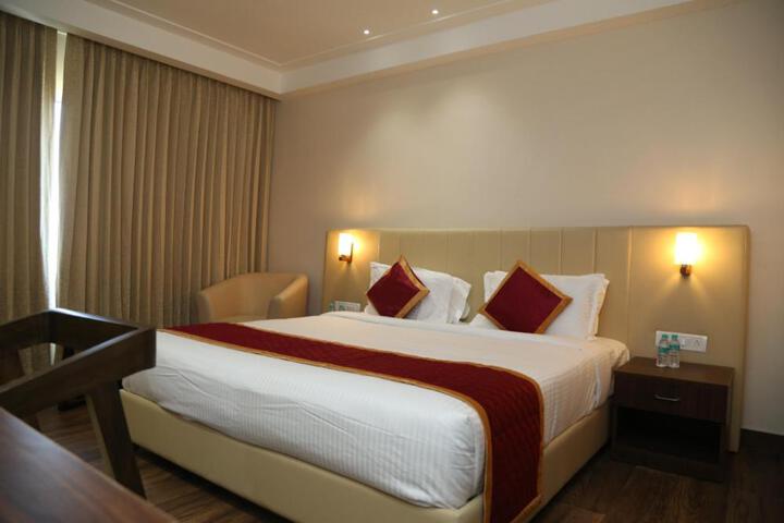 HOTEL SKANDA PALACE