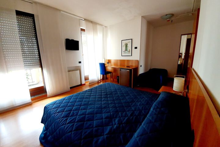 Room 18 of 45