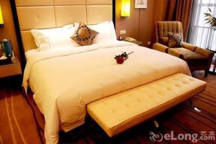 Room 10 of 134