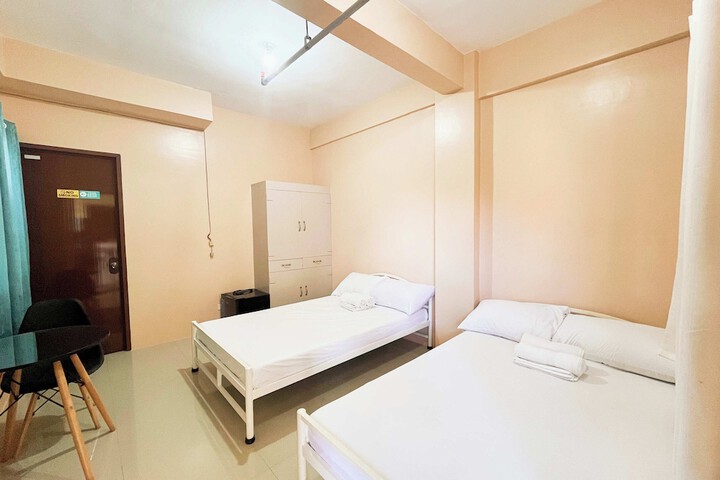 Room 46 of 70