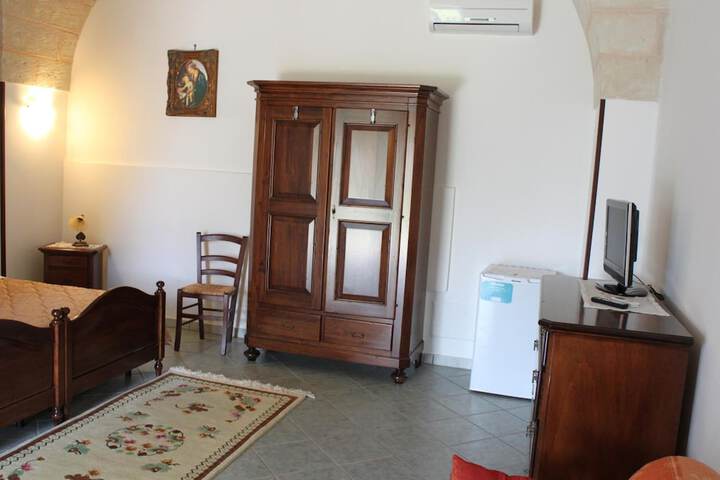Room 13 of 63