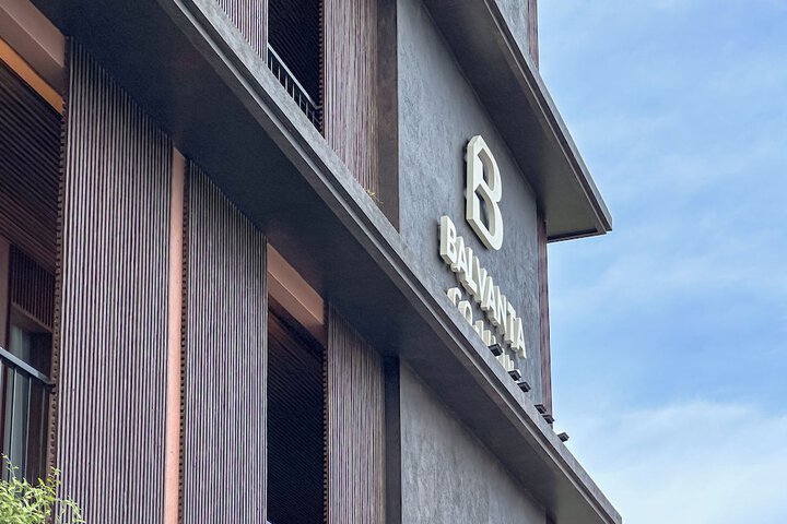 Hotel 53 of 55