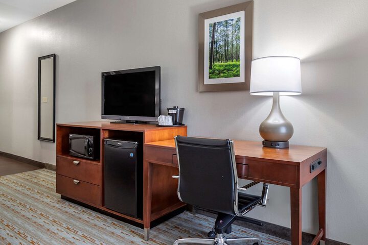Room 8 of 41