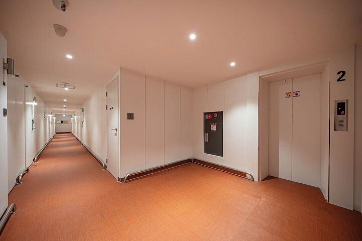 Ballroom/Hall 34 of 37