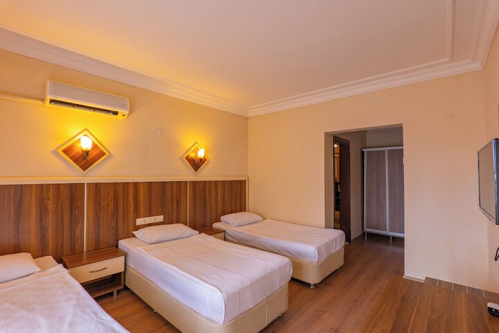 Room 30 of 209