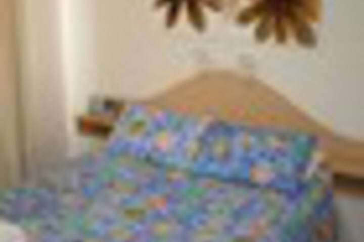 Room 26 of 120
