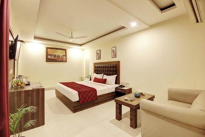 Room 10 of 60