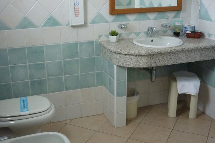 Clean Restrooms