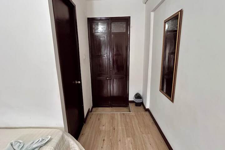 Room 33 of 110