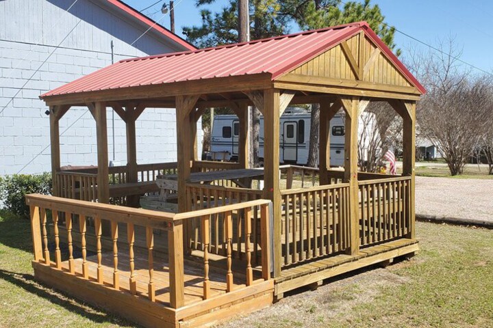 Property Grounds 24 of 28