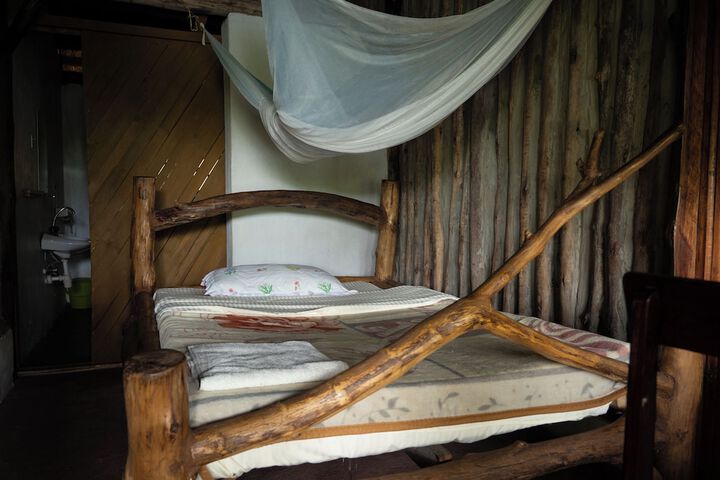 Room 2 of 7
