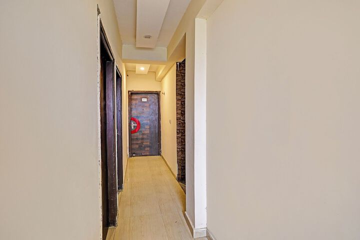 Hotel Interior 4 of 25