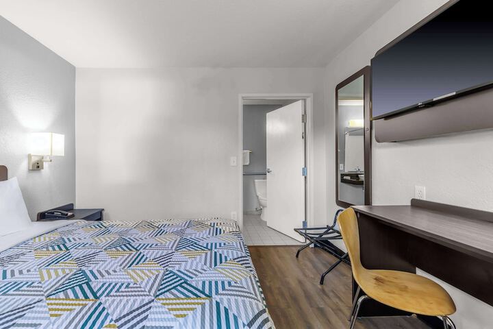 Room 7 of 29
