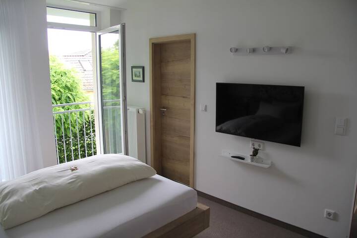 Room 21 of 110