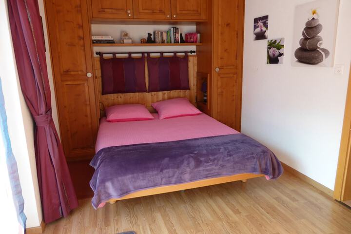 Room 6 of 38