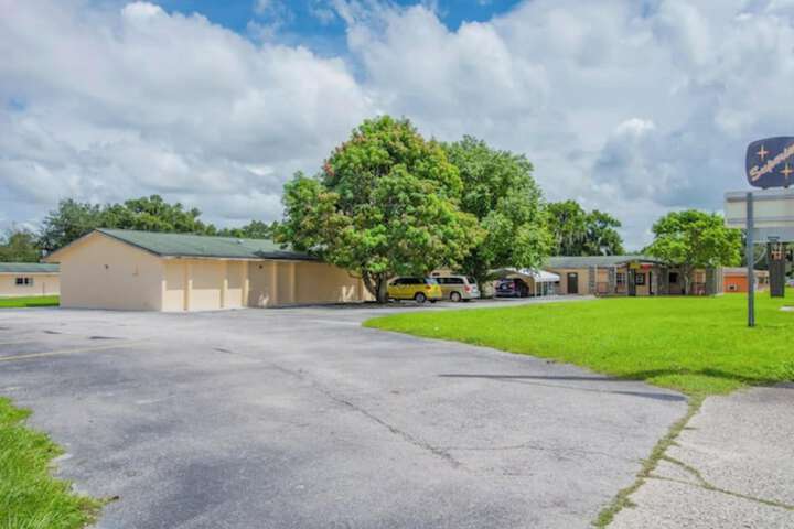 Property Grounds 15 of 19