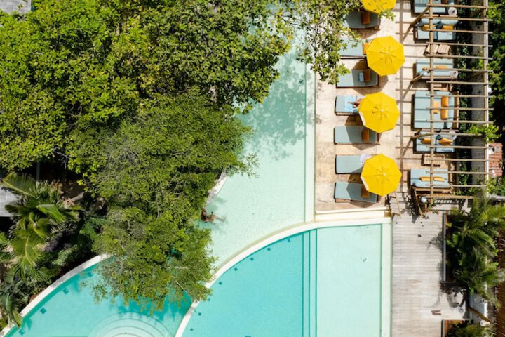 Pool 132 of 262