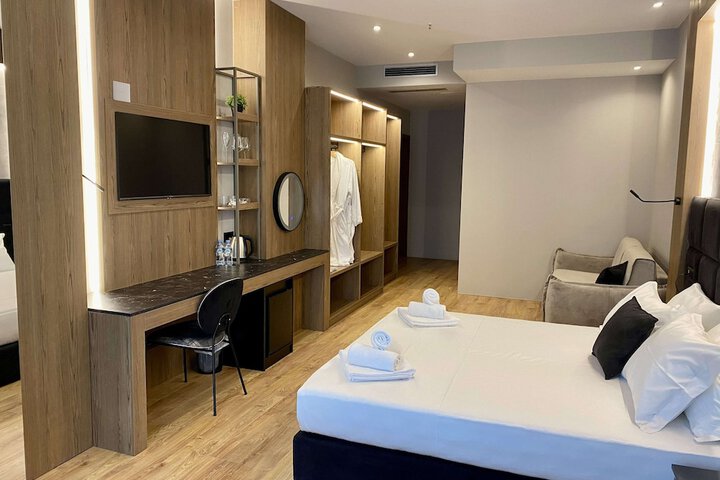 Room 42 of 71