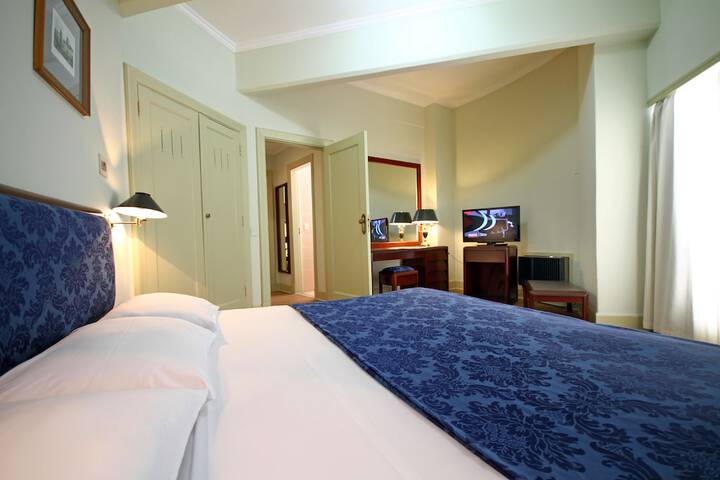 Room 49 of 156