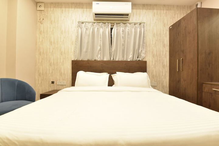 Room 19 of 33
