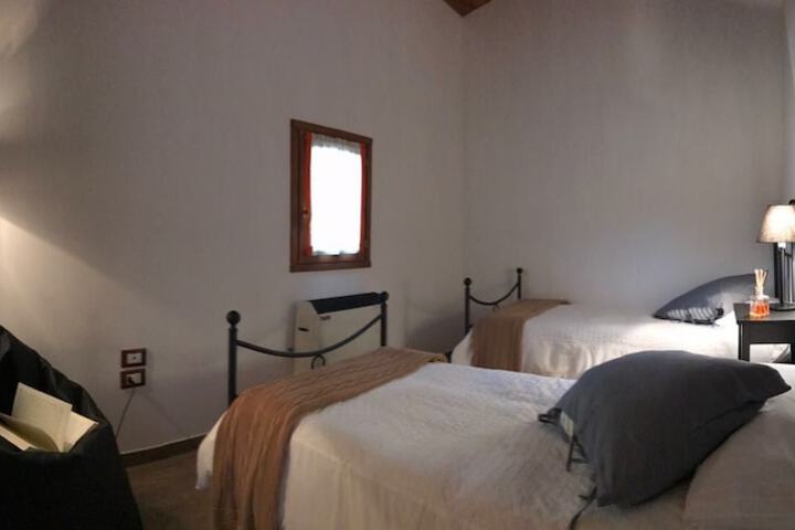 Room 5 of 26