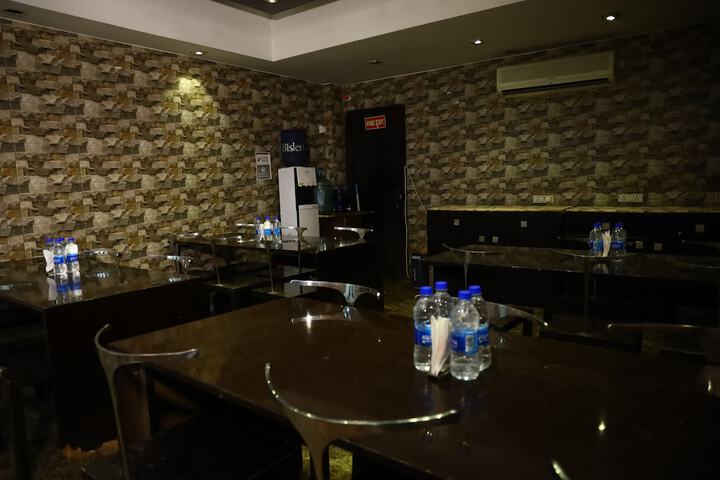 Dining 14 of 14
