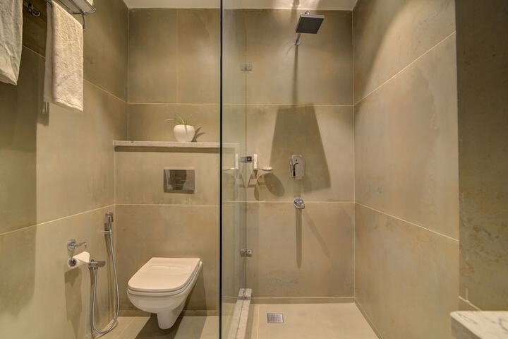 Room 44 of 70