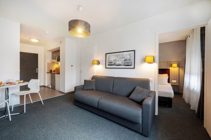 Room 32 of 58