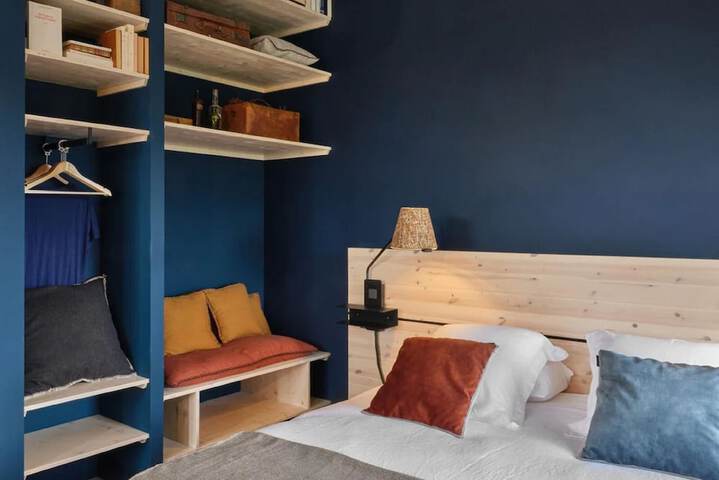 Room 8 of 25
