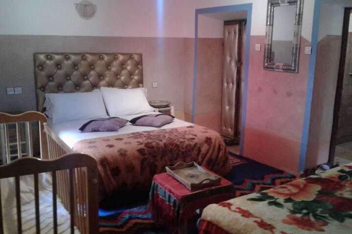 Room 4 of 40