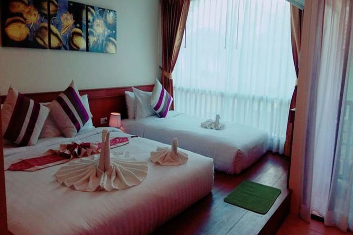 Room 4 of 51