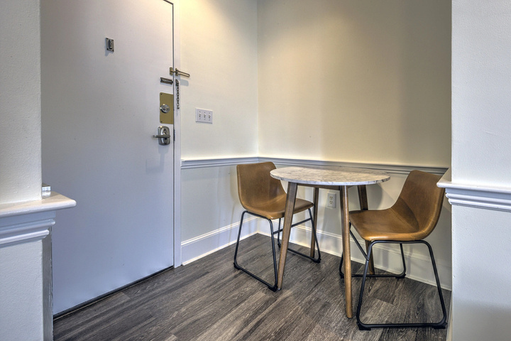 Room 11 of 23