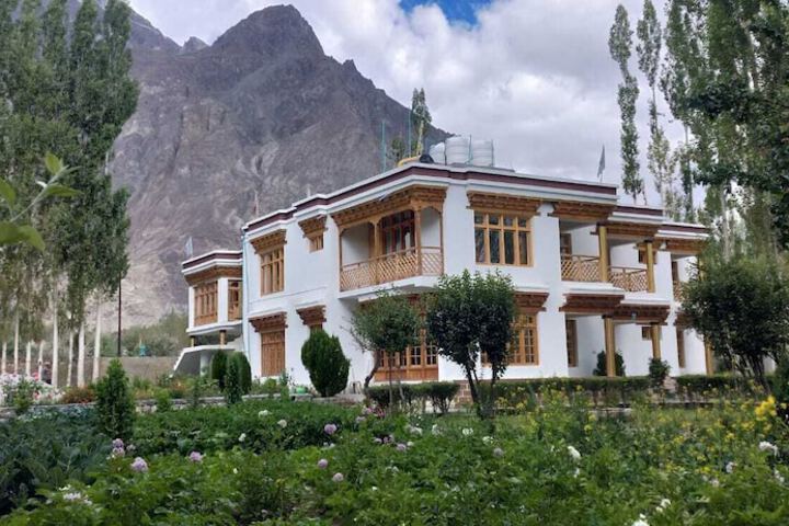 Hotel Ldumra Oasis in Leh