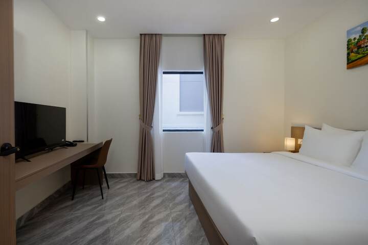 Room 27 of 39