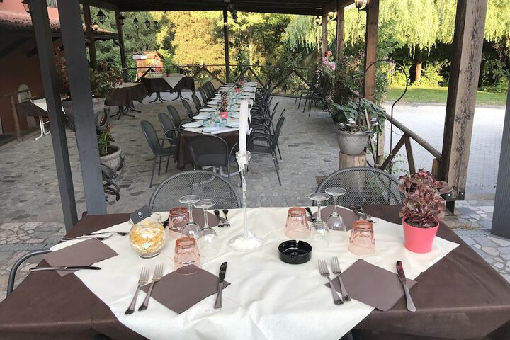 Dining 77 of 123