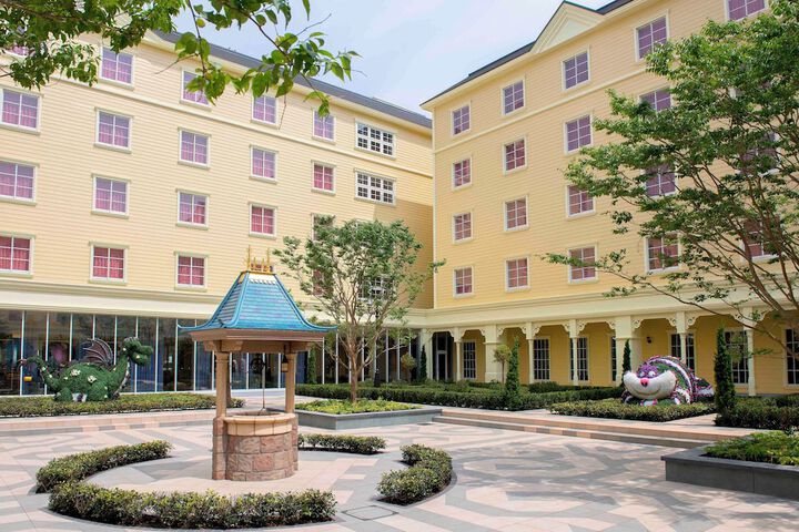 Hotel Exterior 41 of 48