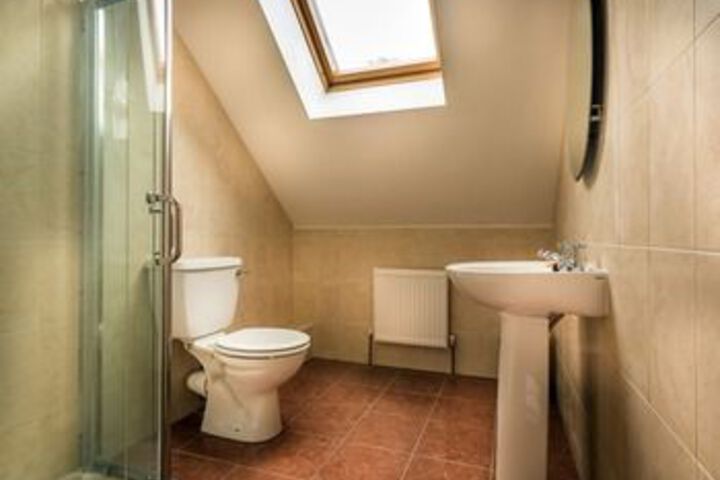 Room 4 of 26