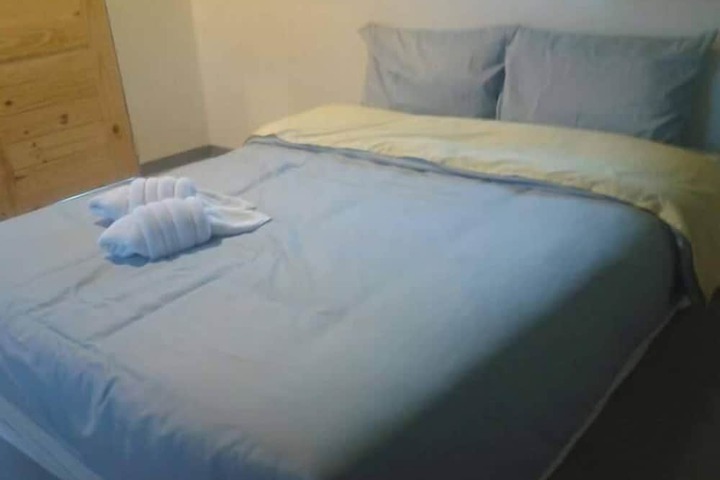 Room 6 of 24