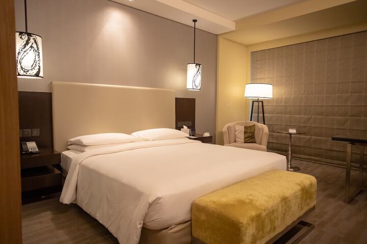 Room 14 of 94