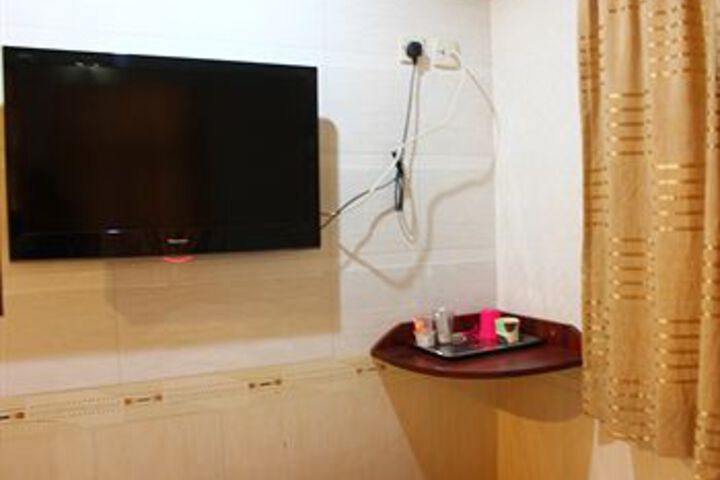 Room 41 of 44