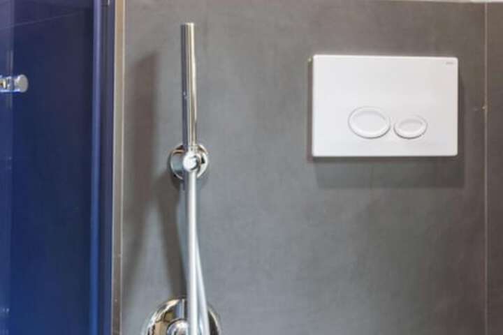 Room 13 of 20
