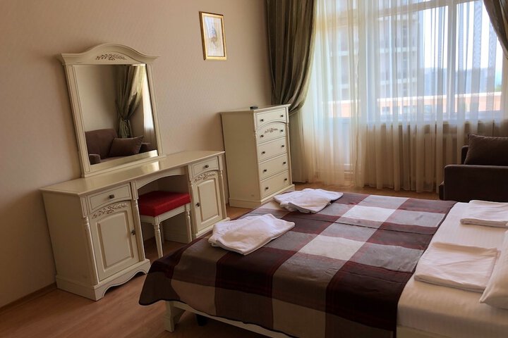Room 16 of 118